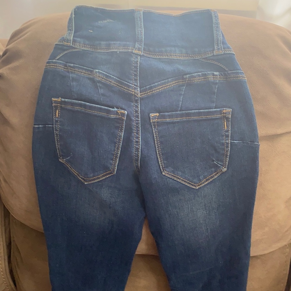 Super high waisted, skinny